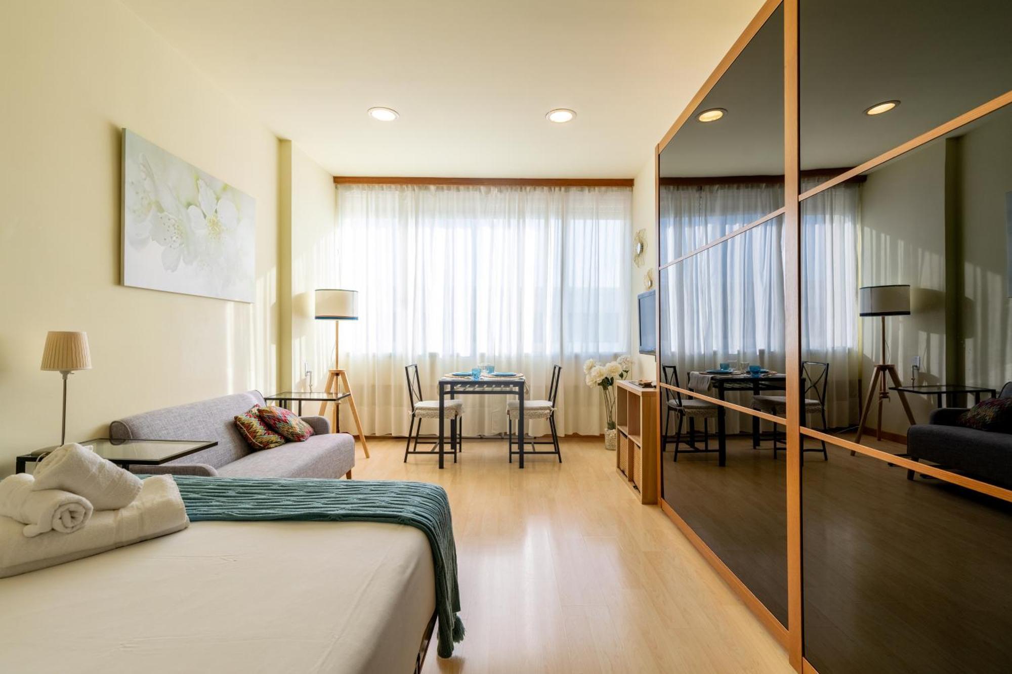 Holi-Rent Martin Villa Севилья Экстерьер фото